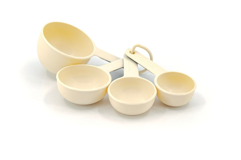 Plastic Measuring Cups, Almond Cream L1468