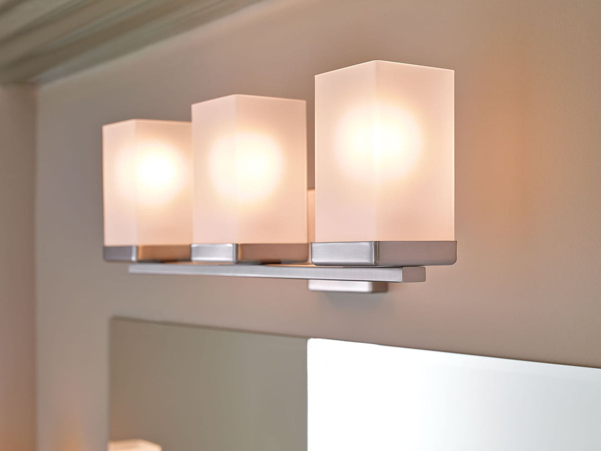 90-Degree Vanity Lighting Fixture, Brushed Nickel, 3-L