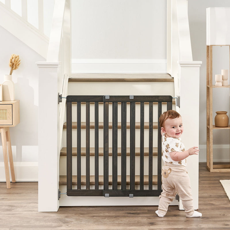 Wooden Top of Stairs Baby Gate E7665